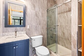 62 N 9th St in Brooklyn, NY - Building Photo - Building Photo