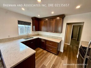 1569 Parrot St in San Diego, CA - Building Photo - Building Photo