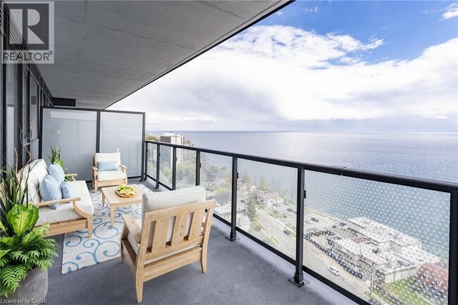 property at 2075 Lakeshore Rd.