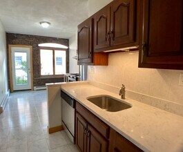 69 Baldwin St, Unit #2 in Boston, MA - Foto de edificio - Building Photo