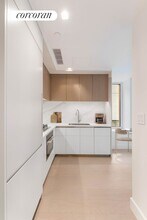 208 Delancey St in New York, NY - Building Photo - Building Photo