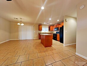 7302 W Heatherbrae Dr in Phoenix, AZ - Building Photo - Building Photo