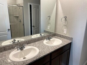 25541 Northpark Palm Dr in Porter, TX - Building Photo - Building Photo
