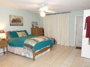 1715 Banks St in Houston, TX - Building Photo - Building Photo