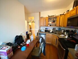 2 Folsom Ave, Unit 2 in Boston, MA - Building Photo