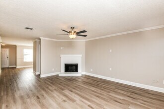 4308 Meadowknoll Dr in Fort Worth, TX - Building Photo - Building Photo