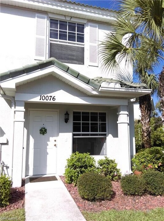 10076 Spyglass Hill Ln, Unit 0340I in Ft. Myers, FL - Building Photo