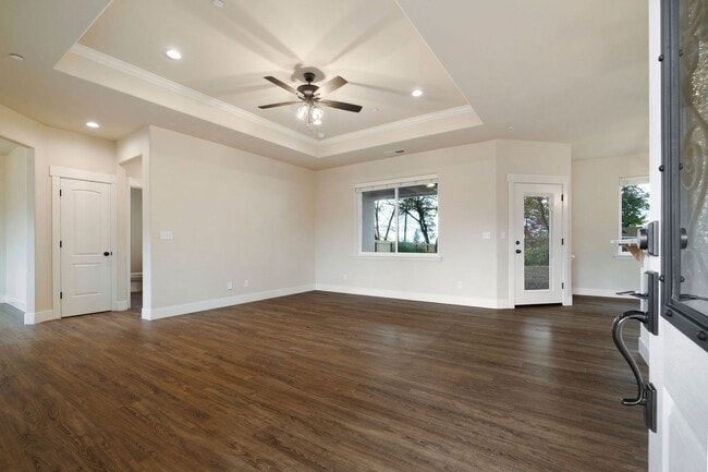 1904 Crandall Way in Paradise, CA - Building Photo - Building Photo