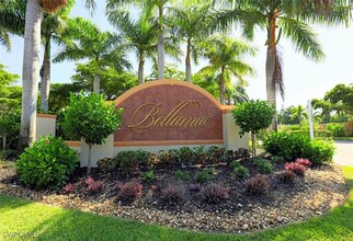 15401 Bellamar Cir in Ft. Myers, FL - Building Photo - Building Photo