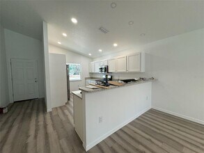 8850 E Ogden Ln in Floral City, FL - Building Photo - Building Photo