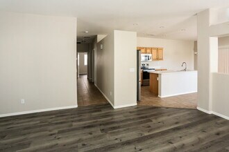 8330 W Cocopah St in Tolleson, AZ - Building Photo - Building Photo