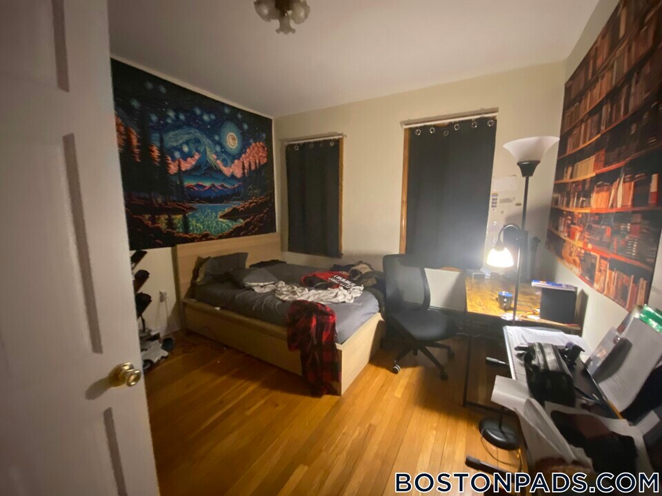 47 Orkney Rd in Boston, MA - Building Photo