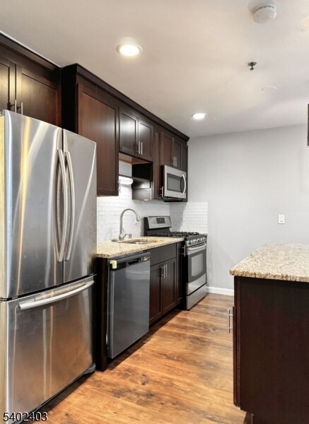 41 E Cherry St in Rahway, NJ - Building Photo