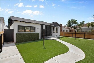 1702 Landis St in Burbank, CA - Building Photo - Building Photo