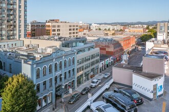 727 Johnson St in Victoria, BC - Building Photo - Building Photo