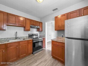 620 Comet St in Jacksonville, FL - Building Photo - Building Photo