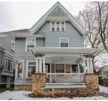 39 Oxford St in Rochester, NY - Building Photo