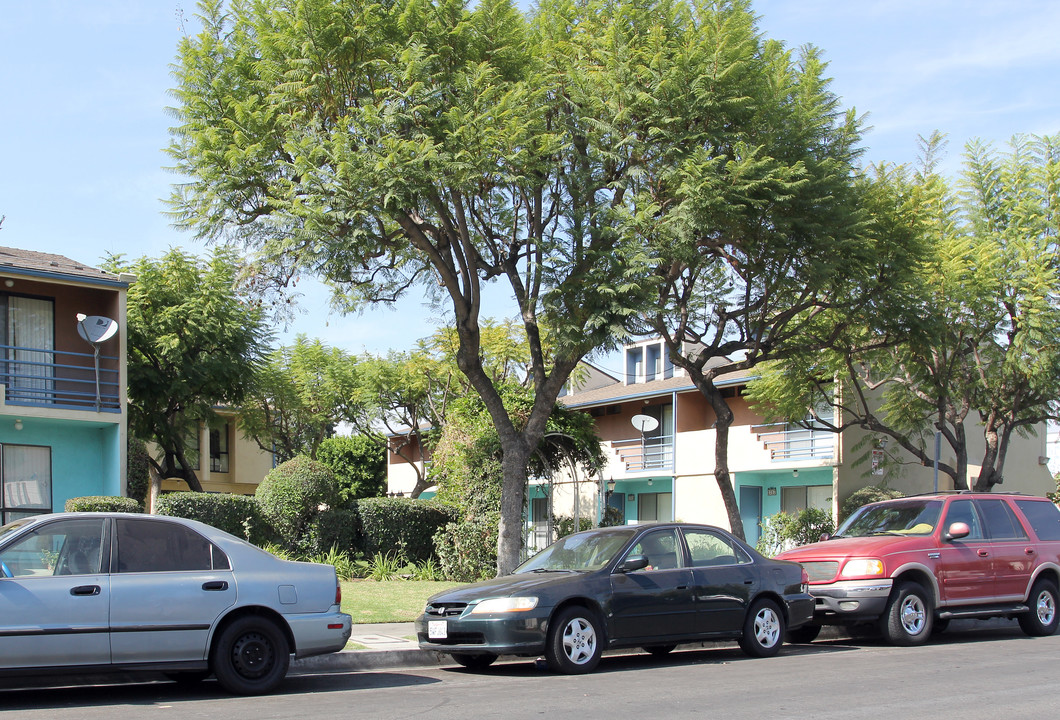 1321 Toberman St in Los Angeles, CA - Building Photo