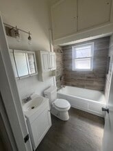 6206 Beech Daly Rd in Taylor, MI - Building Photo - Building Photo