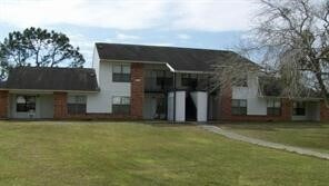 1910 Canal Dr in Franklin, LA - Building Photo