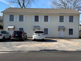 257 N Court St in Prattville, AL - Building Photo