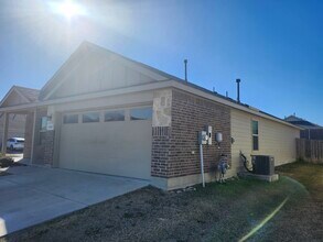 14301 Saddlebred Way in Haslet, TX - Building Photo - Building Photo