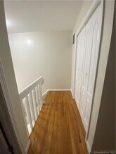 372 Anton Dr in Bridgeport, CT - Building Photo - Building Photo
