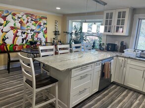 94 Oakwood Ave in Revere, MA - Building Photo - Building Photo