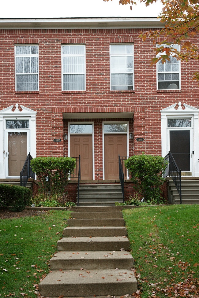 property at 42635 Park Cresent Dr