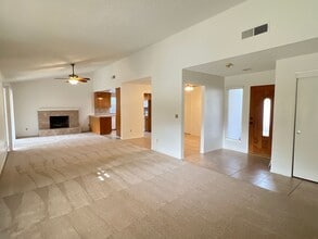 3420 Rancho Sierra St in Bakersfield, CA - Building Photo - Building Photo