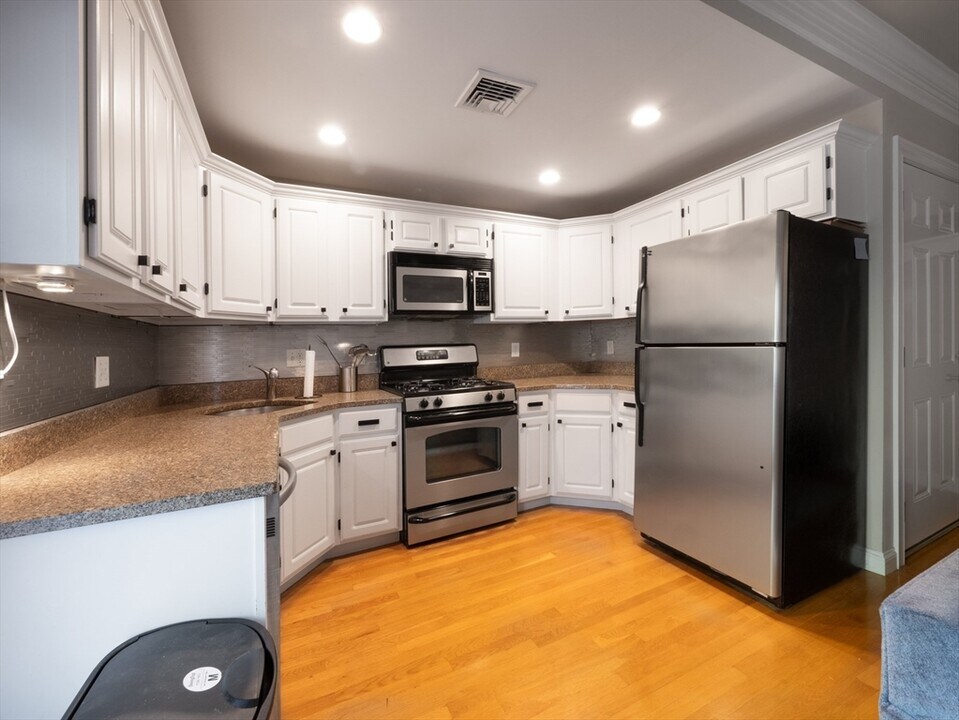 1 Beckler Ave in Boston, MA - Building Photo