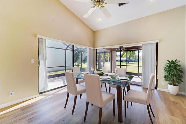 7004 Golf Pointe Cir in Tamarac, FL - Building Photo - Building Photo