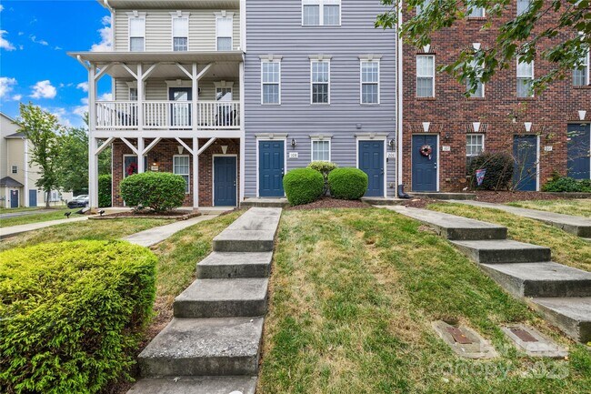 118 Steam Engine Dr in Mooresville, NC - Building Photo - Building Photo