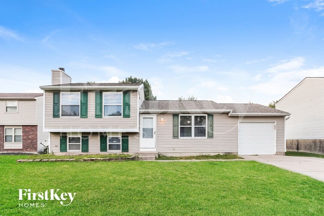 1458 Summe Dr in Cincinnati, OH - Foto de edificio