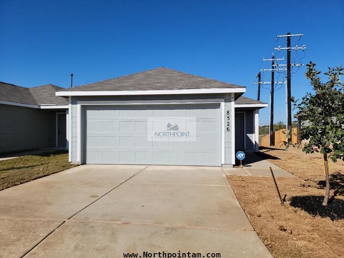 8526 Astral Pl in San Antonio, TX - Building Photo