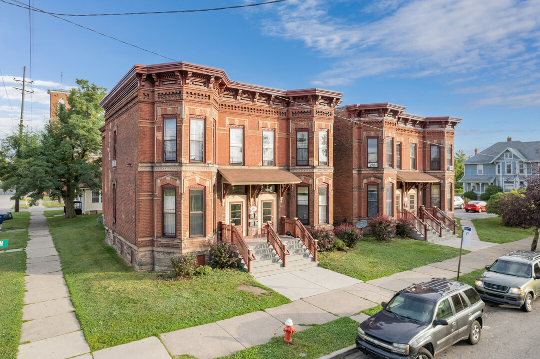 901 N Huron St in Toledo, OH - Building Photo