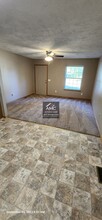 106 S Maple St, Unit A in Rogersville, MO - Building Photo - Building Photo