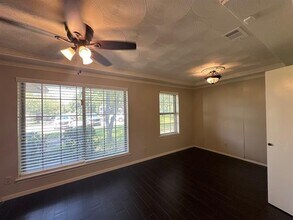 1226 Greenbriar Cir in Desoto, TX - Building Photo - Building Photo