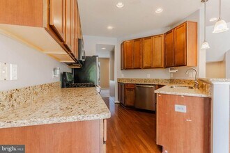 11886 Benton Lake Rd in Bristow, VA - Building Photo - Building Photo