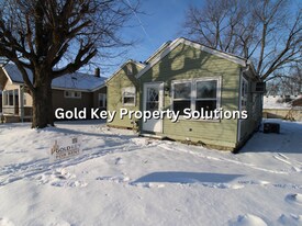 2413 Central Ave in Anderson, IN - Building Photo