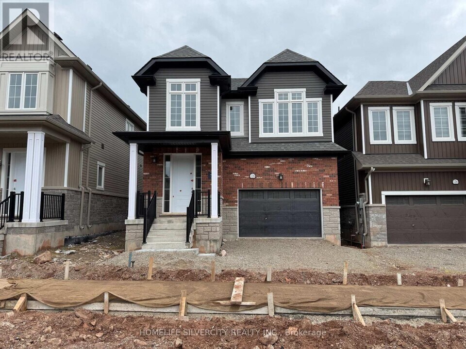 128 Molozzi St in Erin, ON - Building Photo