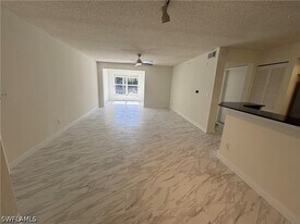 8265 Ibis Club Dr in Naples, FL - Building Photo