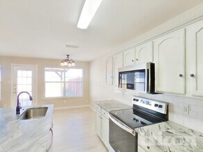 1441 Pine Ln in Fort Worth, TX - Foto de edificio - Building Photo