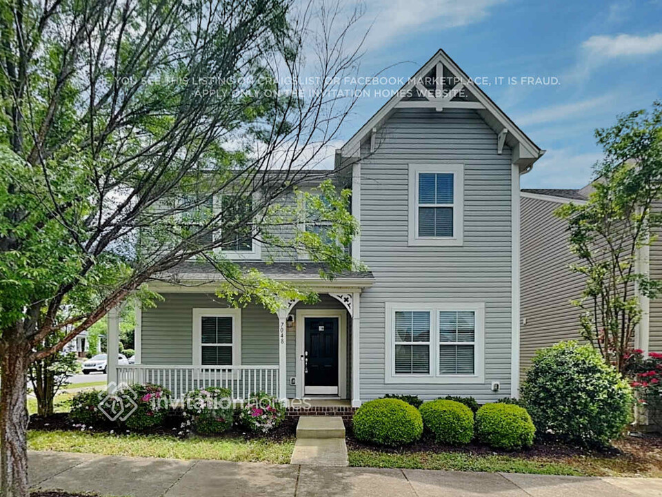 7048 McLothian Ln in Huntersville, NC - Building Photo