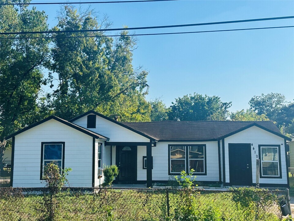 4410 Galesburg St in Houston, TX - Building Photo