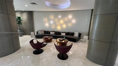 10275 Collins Ave, Unit # 306 in Bal Harbour, FL - Building Photo - Building Photo