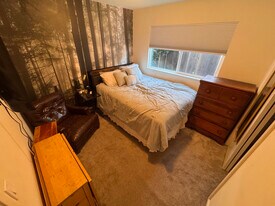 305 Virgin St in Monterey, CA - Building Photo