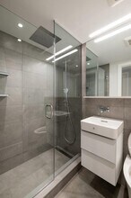 12 Commonwealth Ave, Unit 504 in Boston, MA - Foto de edificio - Building Photo