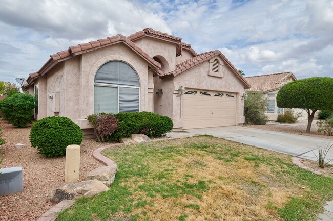 property at 8726 E Pinchot Ave