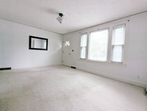 2014 Holland St in West Columbia, SC - Building Photo - Building Photo